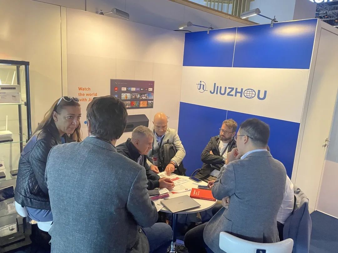 人勤春來(lái)早，奮戰(zhàn)&ldquo;開(kāi)門(mén)紅&rdquo;